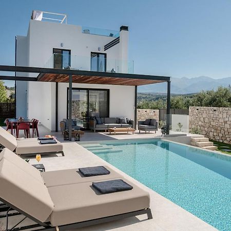 Avrilia Seaside Villa Heated Pool 알미리다 외부 사진