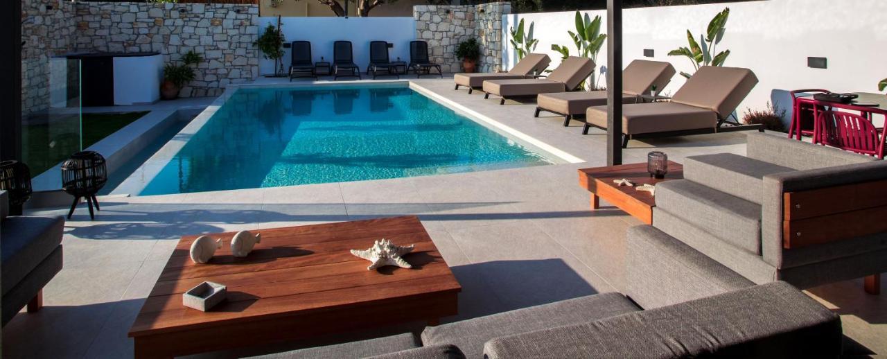 Avrilia Seaside Villa Heated Pool 알미리다 외부 사진