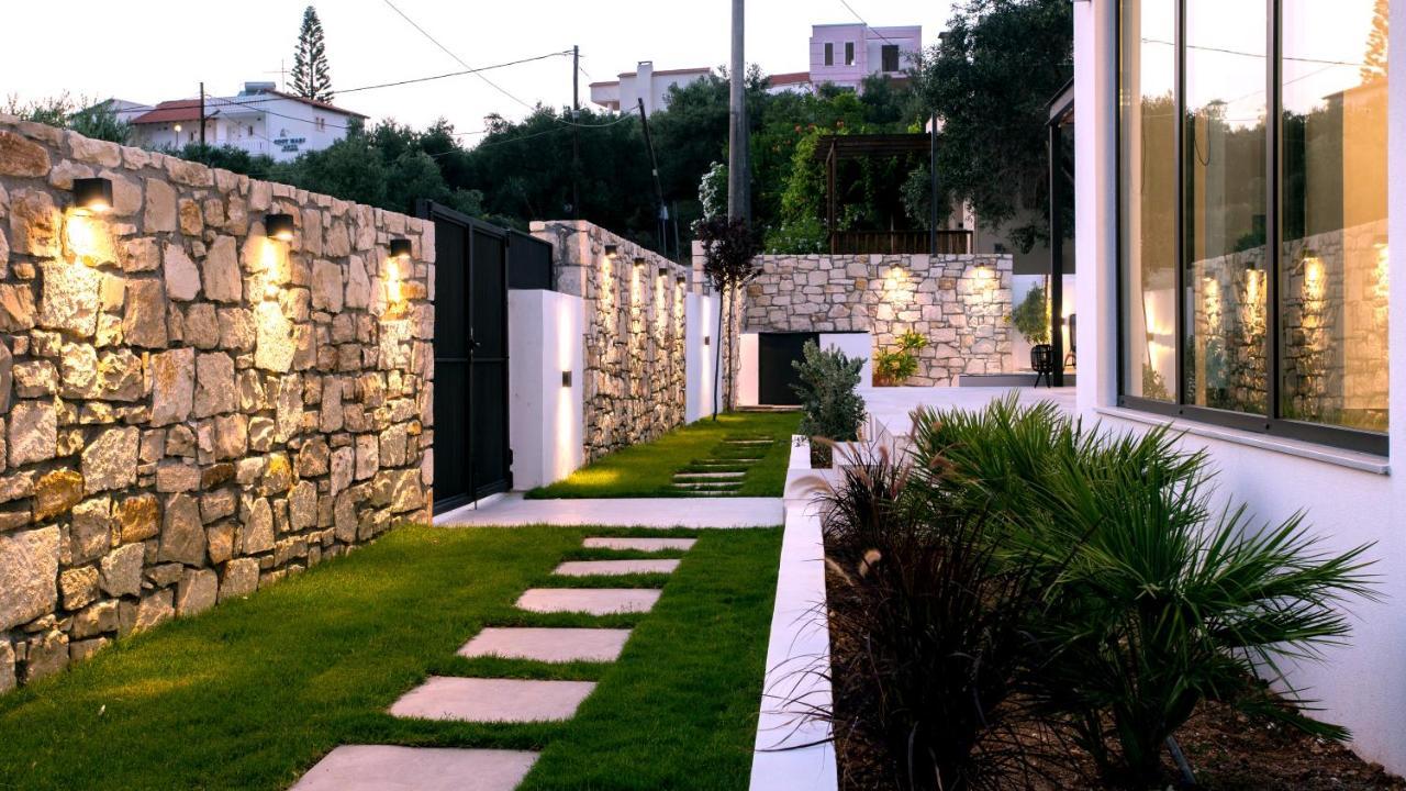 Avrilia Seaside Villa Heated Pool 알미리다 외부 사진