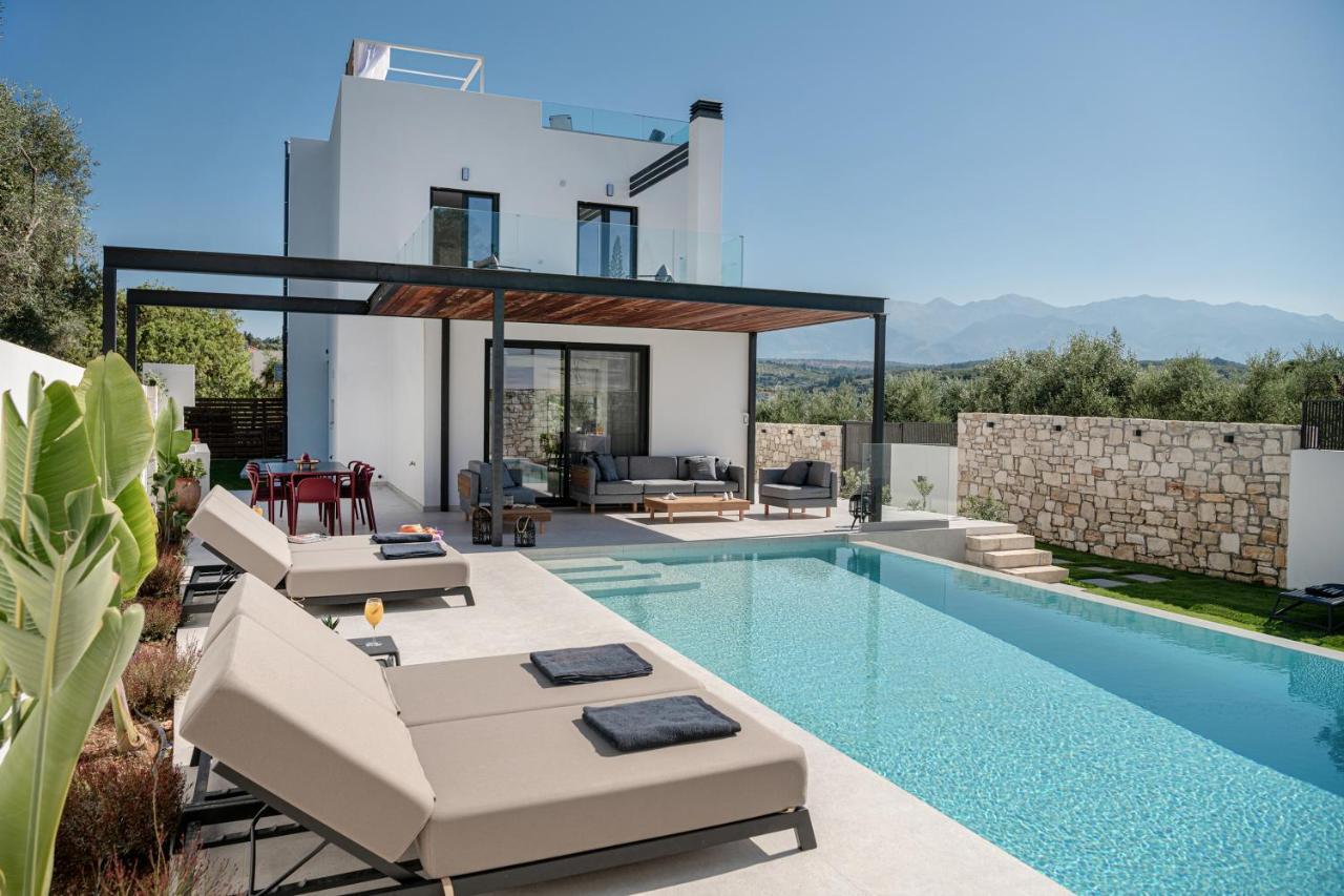 Avrilia Seaside Villa Heated Pool 알미리다 외부 사진