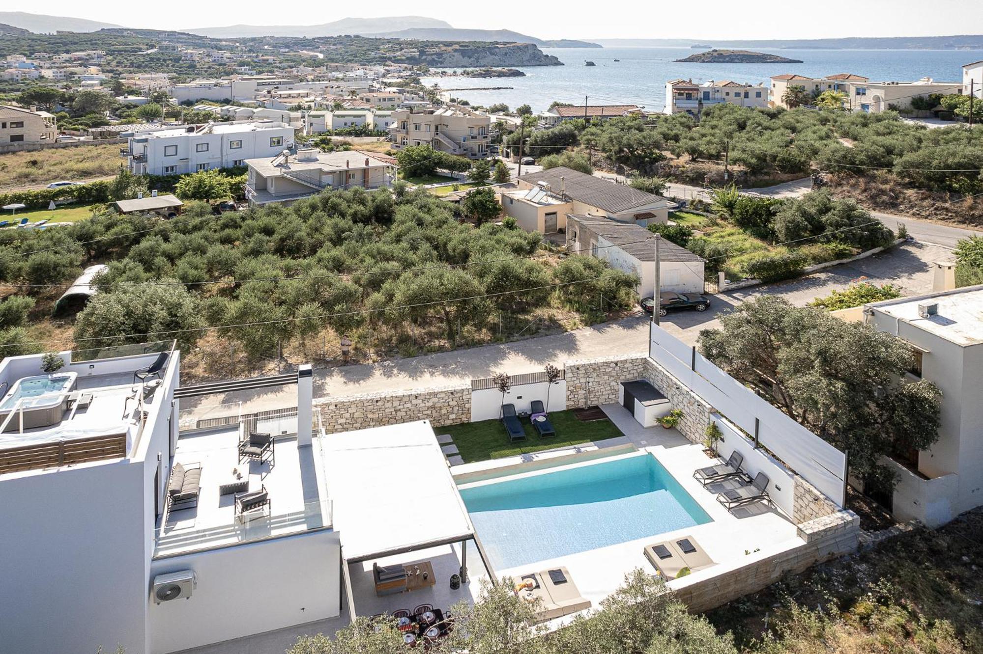 Avrilia Seaside Villa Heated Pool 알미리다 외부 사진