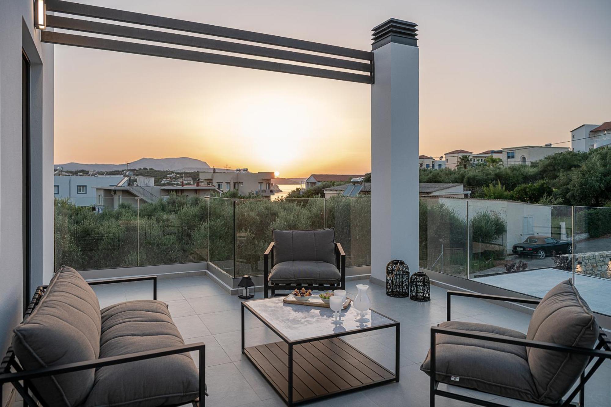 Avrilia Seaside Villa Heated Pool 알미리다 외부 사진