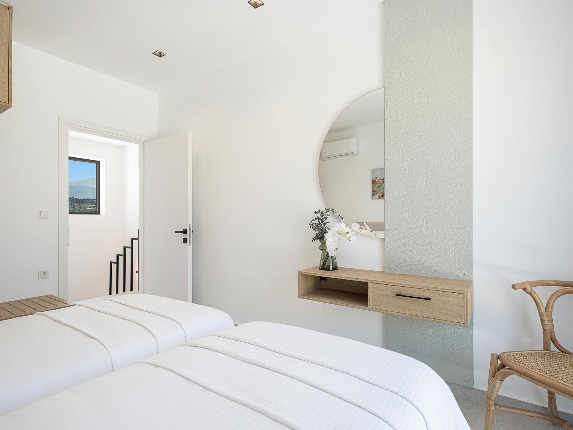 Avrilia Seaside Villa Heated Pool 알미리다 외부 사진