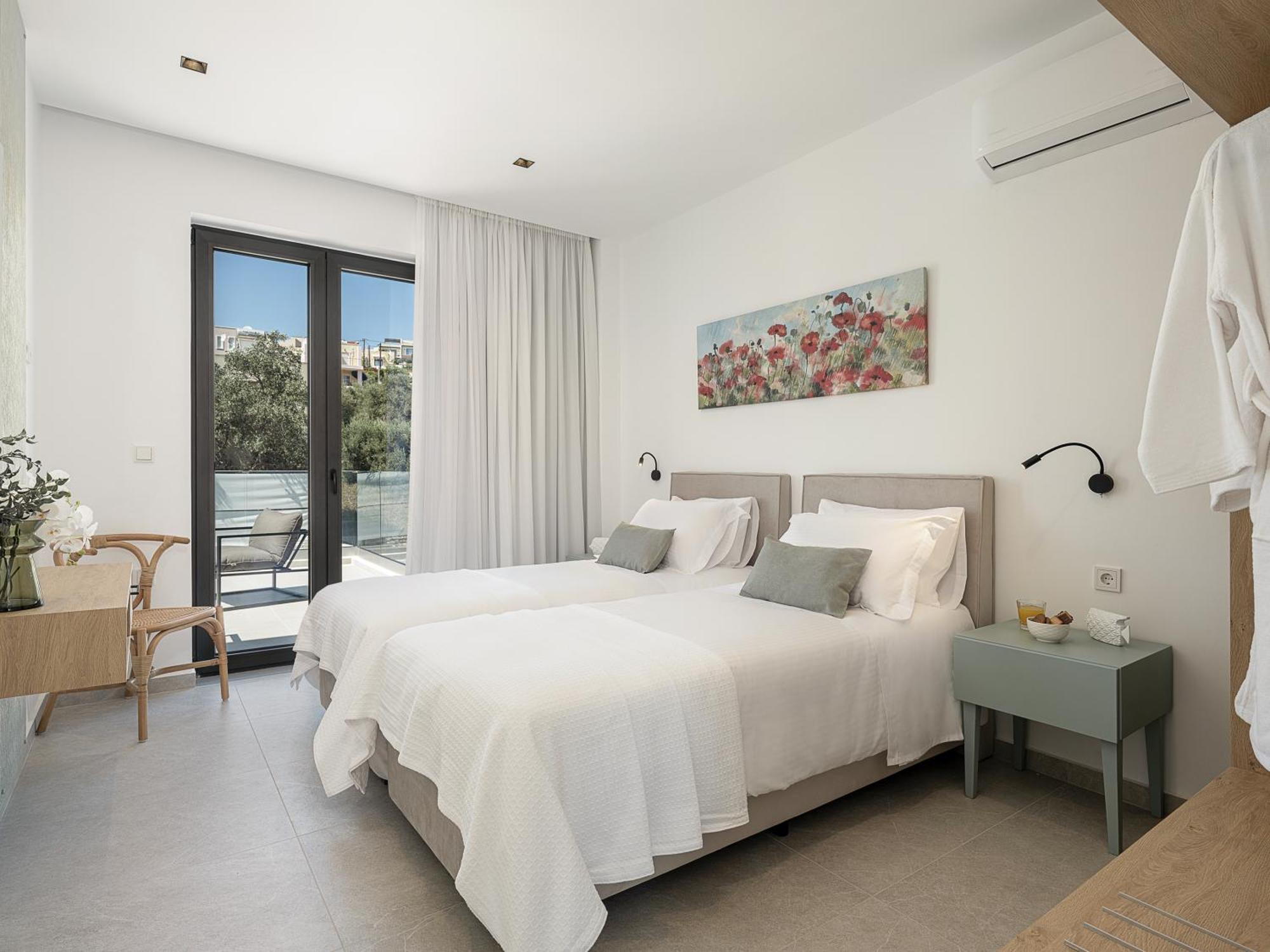 Avrilia Seaside Villa Heated Pool 알미리다 외부 사진