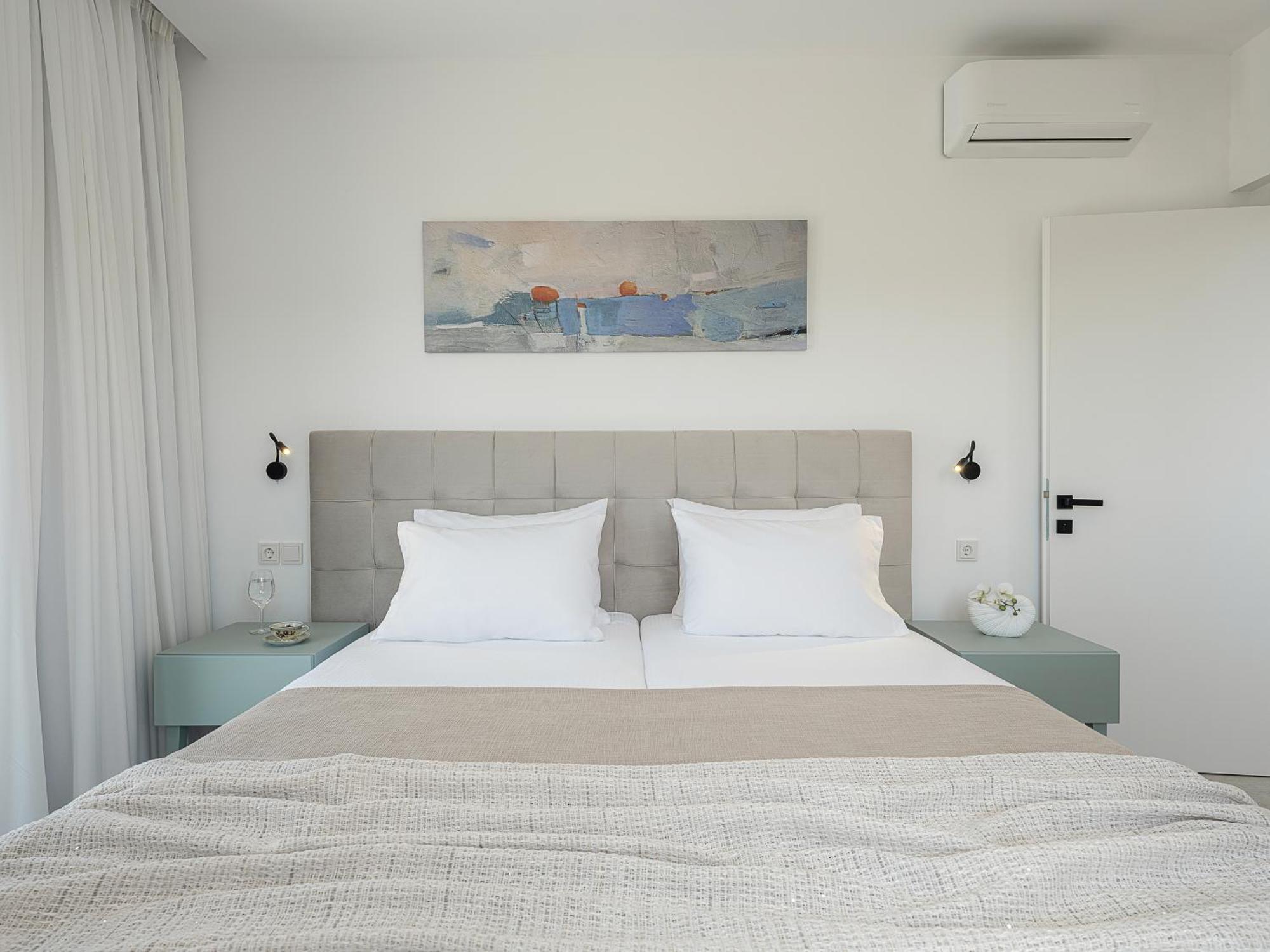 Avrilia Seaside Villa Heated Pool 알미리다 외부 사진