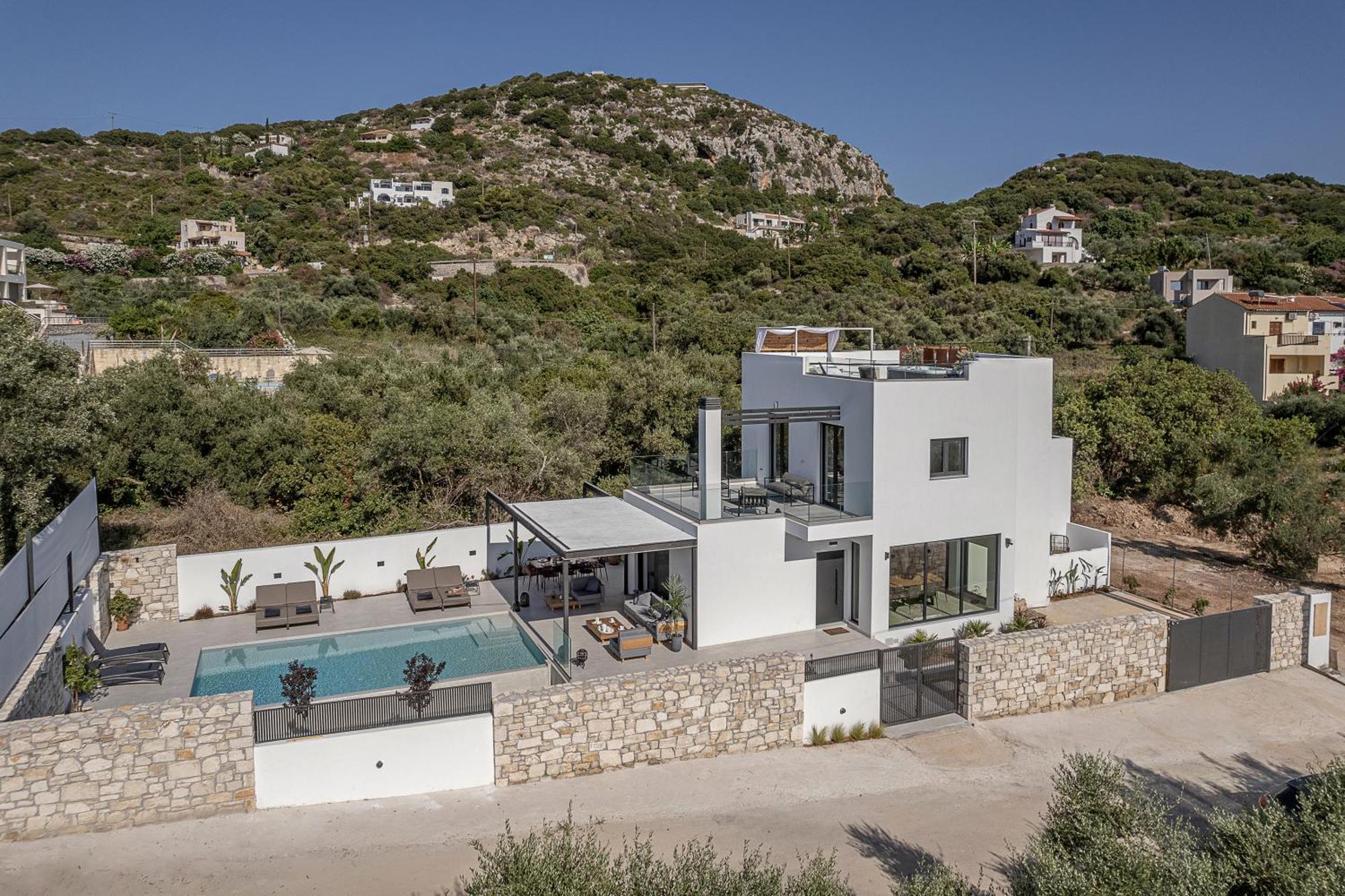 Avrilia Seaside Villa Heated Pool 알미리다 외부 사진